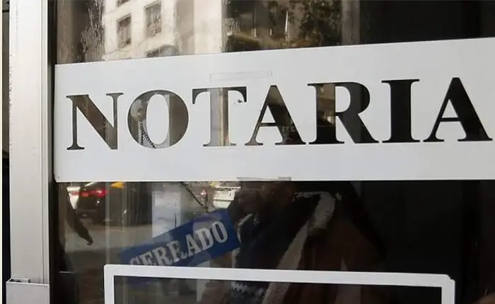 ¿Cuánto cobra un notario en Perú?